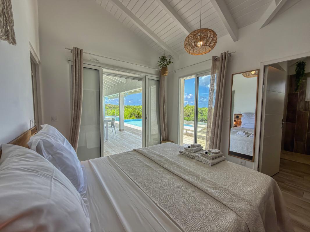 27.Location villa 3 chambres piscine vue mer Le Gosier Guadeloupe